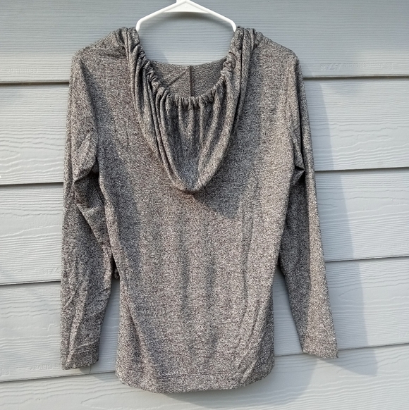 New Women's Christopher & Banks Gray Hoodie Sweater Size Petite Small Flowers - Picture 4 of 5